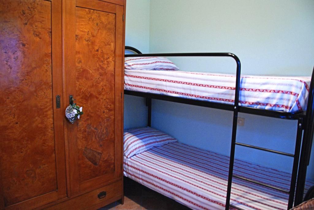 Guesthouse Casale Borgo Miriam Offida Ruang foto